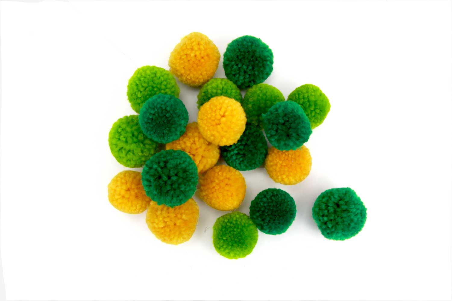 Pompons ronds jaune et vert - 20 pièces