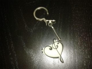 Coeur 2 en porte-clé - Plastique maqique (rétractable) - 10doigts.fr