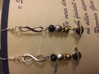 DES OREILLES SATURNIENNES - Perles, bracelets, colliers - 10doigts.fr