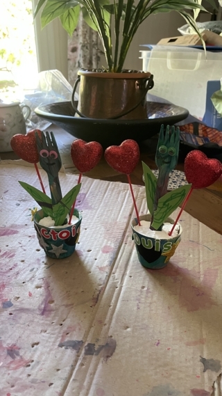 Tulipe et coeur dans un pot - 10doigts.fr