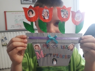 pot de fleur merci les maîtresses - Créations d'enfant - 10doigts.fr