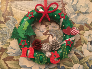 couronne de noël - Vernis collage papiers, serviettes - 10doigts.fr