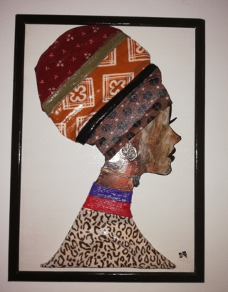 Tableau relief femme africaine - Déco du bois - 10doigts.fr