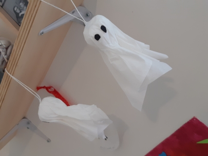 Création de fantôme avec des mouchoirs - Divers - 10doigts.fr