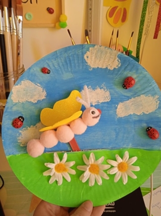 Création d'un papillon réaliser avec ma fille de 4 ans - Peinture - 10doigts.fr