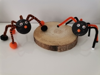 Halloween 2021 araignées - Créations d'enfant - 10doigts.fr