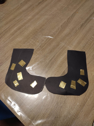 Bottes de Noel tout en brillance - 10doigts.fr