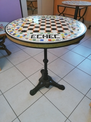 Table  bistrot + Horloges - 10doigts.fr