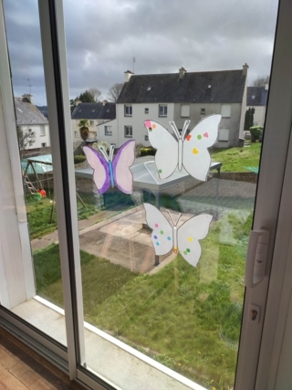 Papillon tout en transparence. - 10doigts.fr