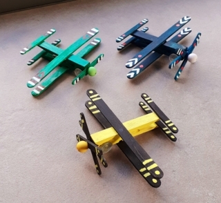 Avions avec petits changements - 10doigts.fr