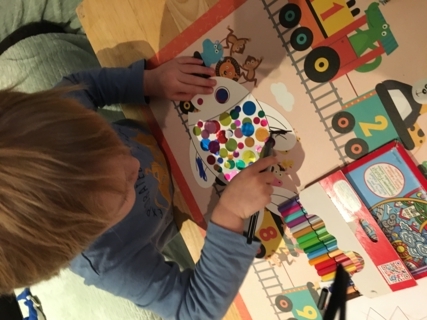 Poisson multicolore - 10doigts.fr