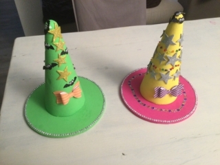 Chapeau de sorcière ou sorcier - 10doigts.fr