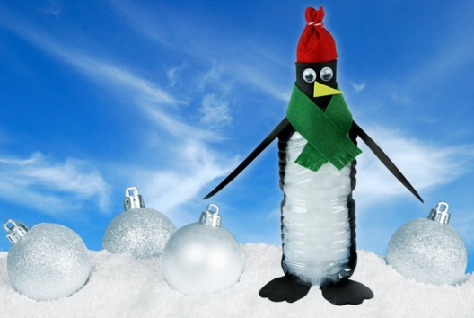 Fabriquer un pingouin avec une bouteille d'eau - Tutos Animaux - 10doigts.fr
