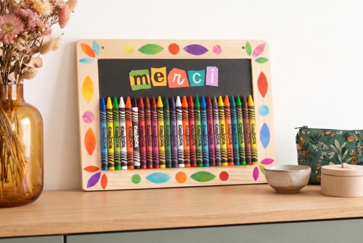 ardoise merci cadeau fin d'année enfants maitresse - Activités manuelles cadeaux maitresses, maitres, ATSEM, AESH, nounous... - 10doigts.fr - 2