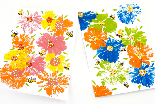 astuce peinture sac plastique fleurs et abeilles - Activités manuelles Printemps - 10doigts.fr - 2