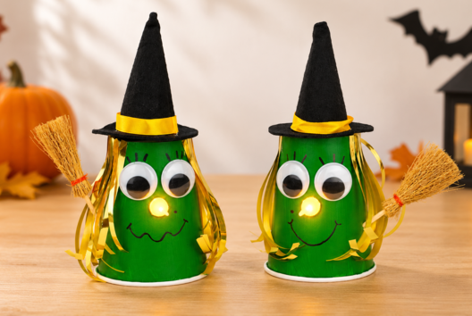 Bricolage enfant Halloween Sorciere lumineuse - Activités manuelles Halloween - 10doigts.fr