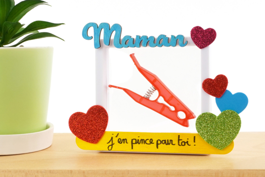 cadre maman j'en pince pour toi - Activités manuelles fête des pères - 10doigts.fr - 2