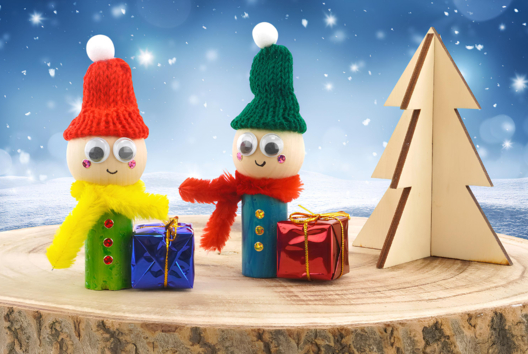 Petits lutins à accrocher dans le sapin - Activités manuelles bricolages de Noël - 10doigts.fr