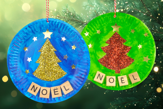 Sapin à paillettes dans une assiette en carton - Activités manuelles bricolages de Noël - 10doigts.fr