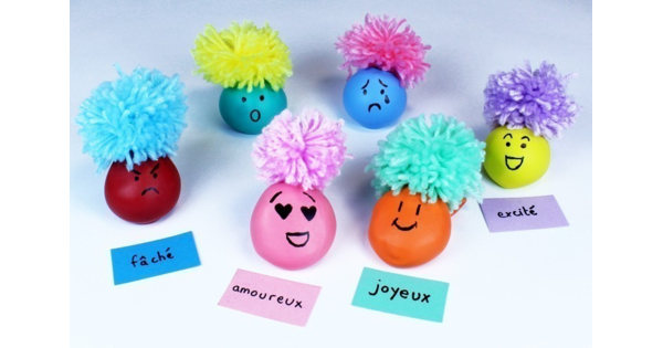 Les billes de stress sensorielle de diverses couleurs Smiley boule
