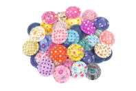 Mini chapeaux ronds à motifs - 50 pièces - Décorations à coller - 10doigts.fr