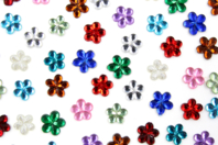 Mini strass fleurs colorés - 72 strass adhésifs - Strass adhésifs - 10doigts.fr