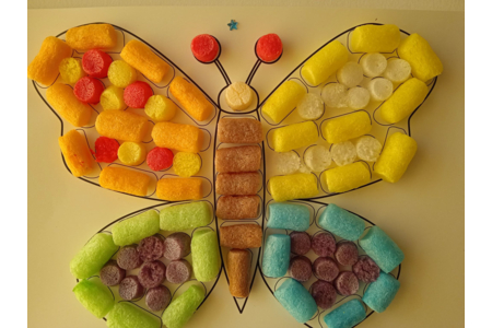 Réalisation d'un papillon en  flocons de maïs - Flocons de maïs - 10doigts.fr