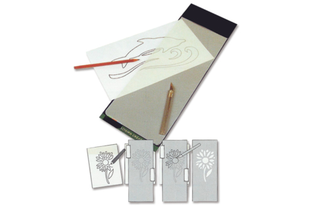 Set de 3 feuilles en plastique pour créer des pochoirs - 10doigts.fr