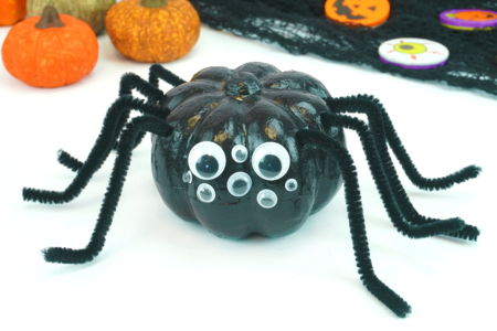 Araignée avec une citrouille en polystyrène - Tutos Halloween – 10doigts.fr