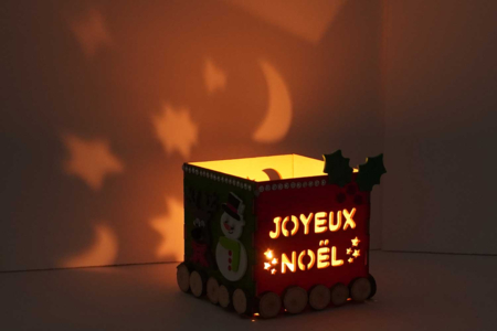 Photophore “Joyeux Noël” en bois - Photophores Noël – 10doigts.fr