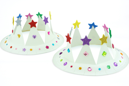 Fabriquer une couronne avec une assiette en carton - Tutos Épiphanie – 10doigts.fr