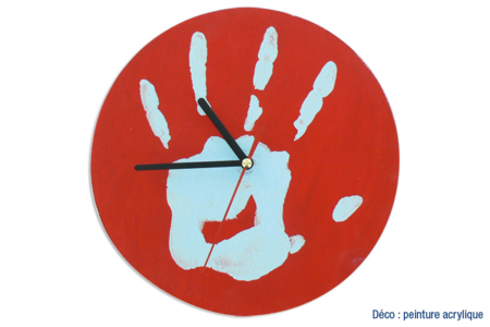 Horloge ronde en bois - Horloges en bois – 10doigts.fr