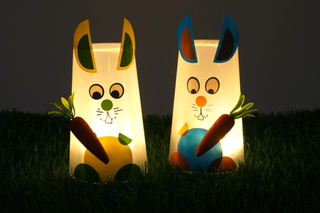 lapin pâques lumineux DIY - Activités manuelles DIY Pâques – 10doigts.fr