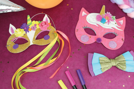 Masques licorne à décorer - 4 motifs assortis - Mardi gras, carnaval – 10doigts.fr