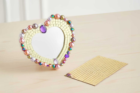 Miroirs coeurs adhésifs dorés - 1500 pcs - Miroirs à coller – 10doigts.fr