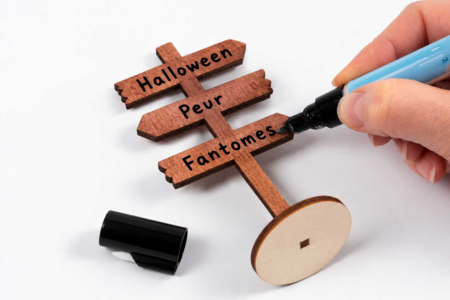Panneau sur pied miniature décoration halloween - Univers Miniature : maison de poupée et miniatures – 10doigts.fr