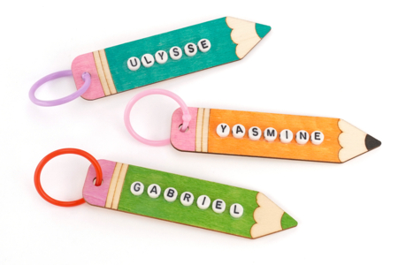 porte clés crayon école prénom enfant - Activités manuelles pour la création de vos bijoux – 10doigts.fr