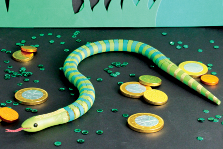 Serpent articulé en bois naturel - Animaux en bois à décorer – 10doigts.fr