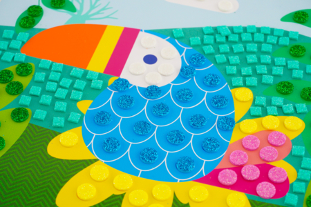 tableaux gommette toucan - Kits créatifs avec gommettes : le plein d’idées pour les petits artistes – 10doigts.fr