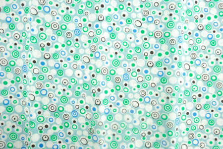 Coupon de tissu imprimé cercles verts - 43 x 53 cm - Coupons de tissus – 10doigts.fr