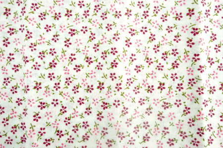 Coupon de tissu imprimé fleurs rouge/rose - 43 x 53 cm - Coupons de tissus – 10doigts.fr