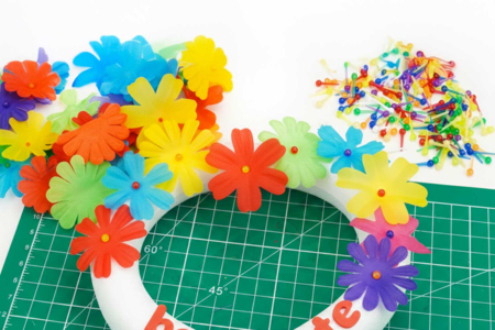 tuto couronnes de fleurs - Activités manuelles Fête des Mères : des idées cadeaux à fabriquer avec amour – 10doigts.fr