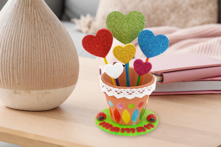 12 coloriages pour la fête des mères (avec un cadeau !) |La cour des petits