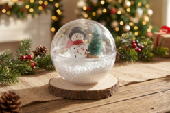 boule à neige DIY - Petites décorations de Noël - 10doigts.fr