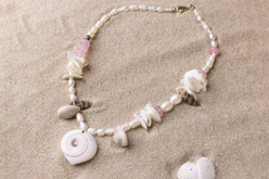 Perles d'eau douce nacrées - 4 mm - Perles Heishi et coquillages – 10doigts.fr - 2