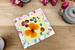 Dessous de plat fleurs séchées - Fleurs séchées, pommes de pin - 10doigts.fr