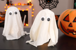 Fantômes lumineux avec du tissu - Coupons de tissus - 10doigts.fr
