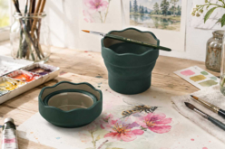 Gobelet à eau pliable Clic & Go, Faber-Castell - Palettes & accessoires - 10doigts.fr