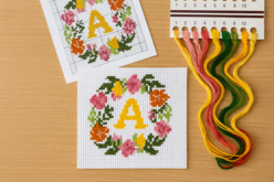 Kit Monogramme  - Kits Mercerie - 10doigts.fr