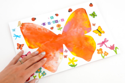 Peinture propre papillon - Gommettes Saisons - 10doigts.fr - 2
